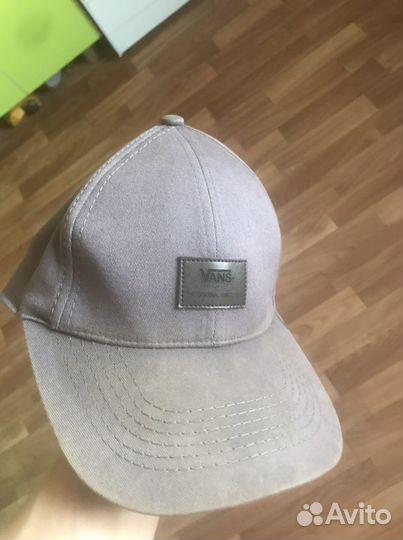 Бейсболки и кепки