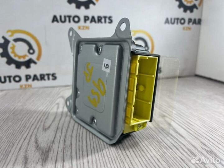 Блок управления SRS Mitsubishi Outlander 3 4J12