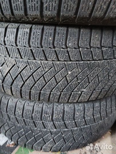 Continental ContiVikingContact 6 235/60 R18 107T