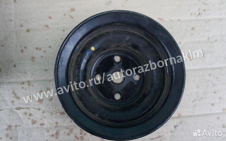 Mazda BT-50 Шкив водяного насоса