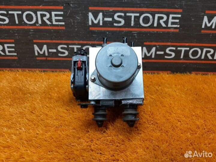 Блок ABS Volkswagen Passat B7 caxa 2012