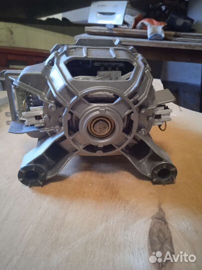 Двигататель стиральной машины