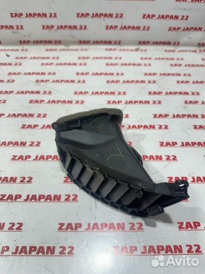 Воздуховод левый Mitsubishi L200 KB4T 4D56U 2014