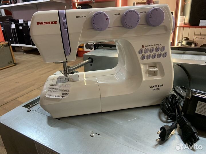 Швейная машинкаFamily Line 3016S