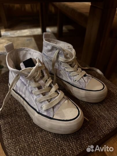 Кроссовки zara 31-32
