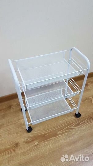 Этажерка на колесиках
