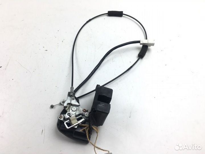 Замок багажника Toyota Scion NCP61L 1nzfe 2005