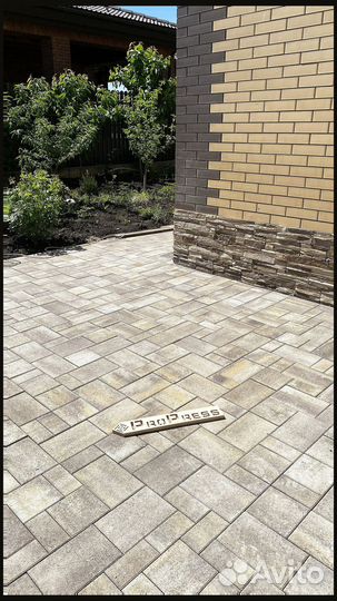 Тротуарная плитка и поребрик
