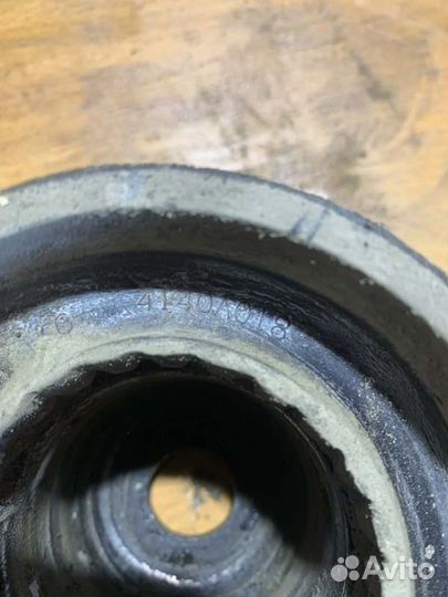 Опора амортизатора задняя правая Mitsubishi Lancer