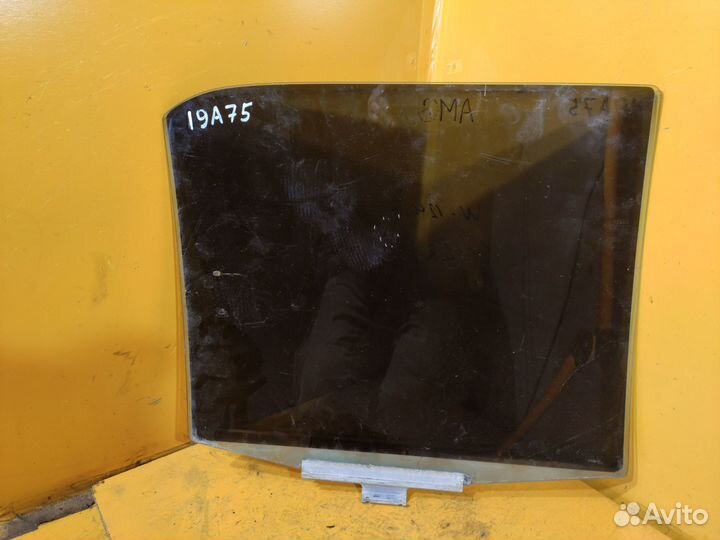 Стекло заднее левое для Mercedes-Benz W124