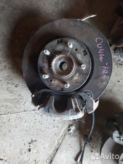 Поворотный кулак в сборе на Mitsubishi airtrek