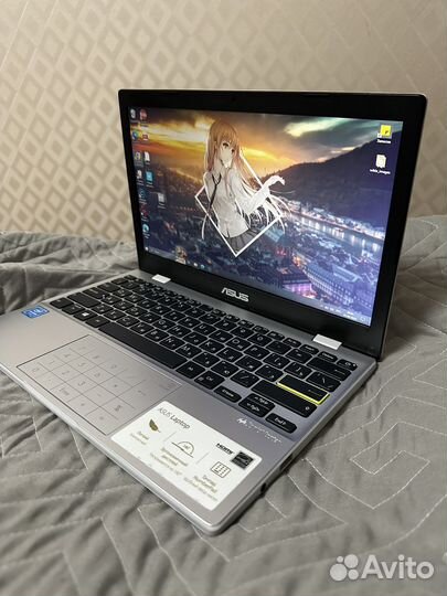 Ноутбук asus