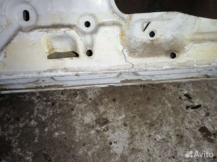 Дверь задняя правая Mercedes w124