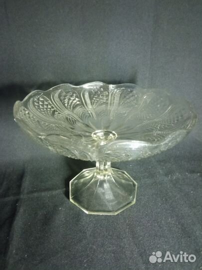 Ваза для фруктов на ножке. Стекло СССР