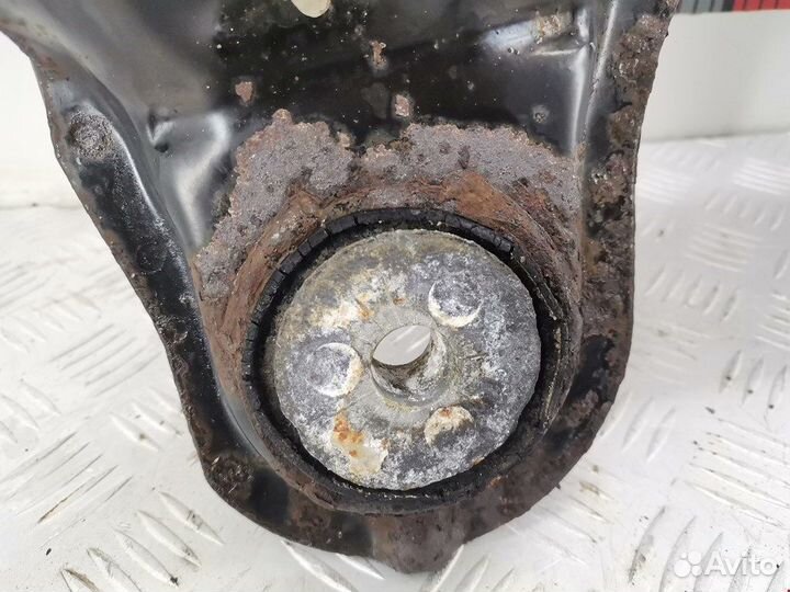 Балка для Volkswagen Golf 4