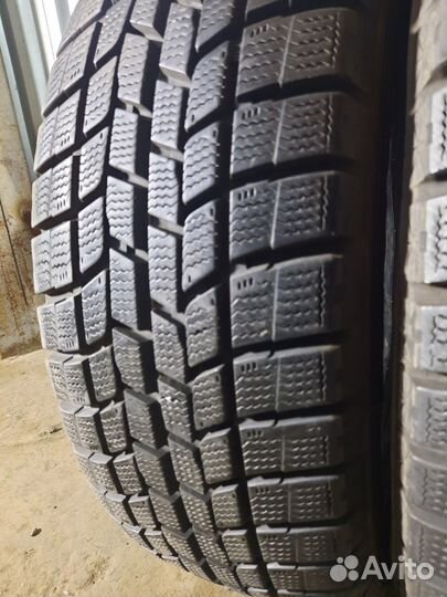 Goodyear Ice Navi 6 215/60 R16