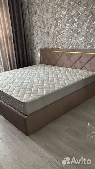 Кровать 180х200