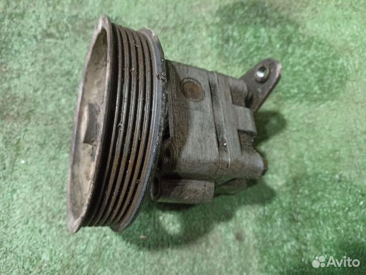 Насос гур Nissan X-Trail I (2000—2007)