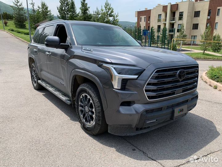 Toyota Sequoia 3.5 AT, 2022, 1 км