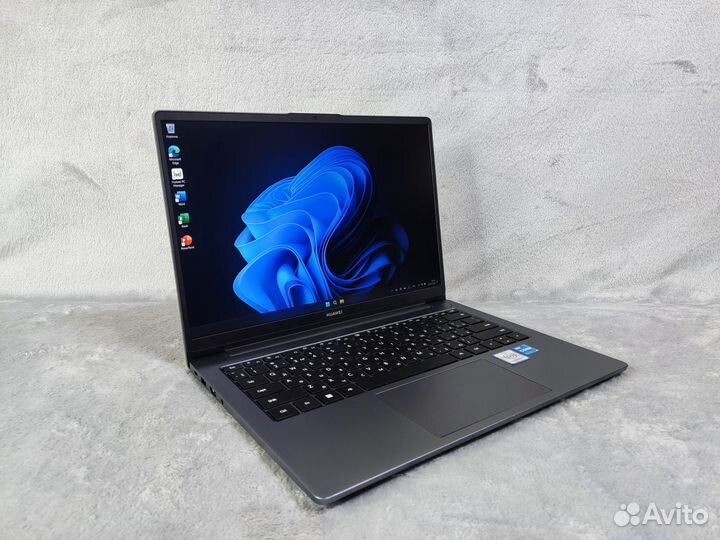 Huawei MateBook 14 Intel Core I3 1215U 8/256