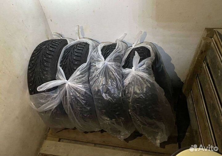 Yokohama Ice Guard IG55 215/60 R16