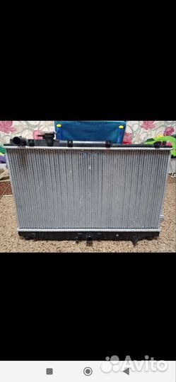 Радиатор охлаждения на KIA carens 1.8 новый