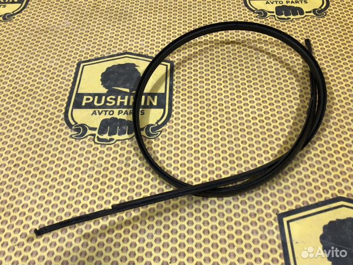 Молдинг крыши левый Nissan Juke