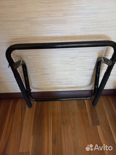 Настенный крюк-держатель для двух велосипедов