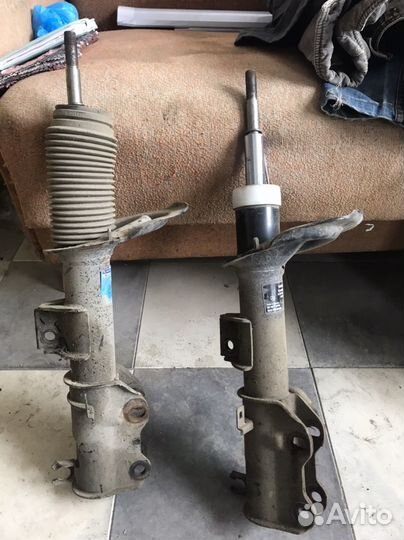 Стойки mercedes vito задние