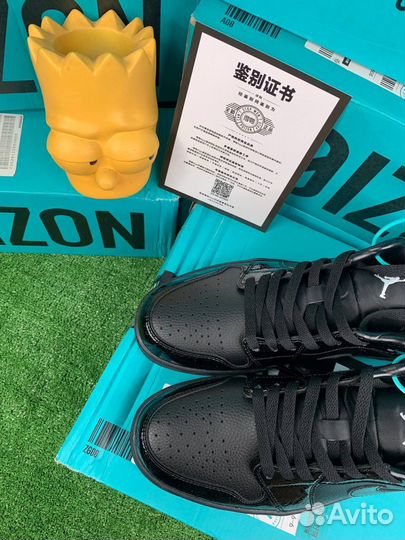 Nike Air Jordan 1 Low Black Croc Оригинал Poizon