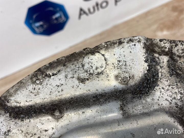 Пыльник тормозного диска передний правый Bmw 3 F30