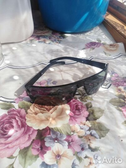 Солнцезащитные очки