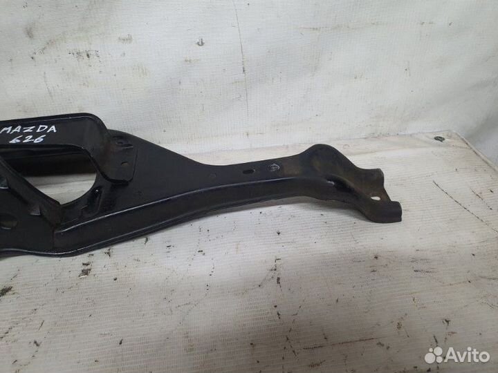 Кронштейн замка капота Mazda 626 седан 1997