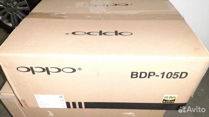 Oppo BDP-105D в коробке