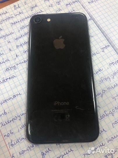 Телефон iPhone 8 64 gb