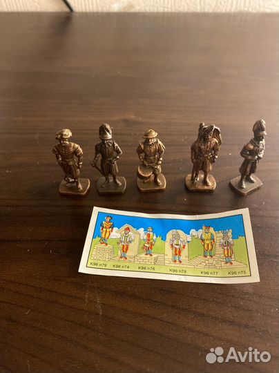 Игрушки из киндер сюрприза 90-х