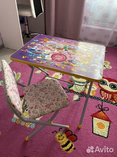 Детский стол со стулом