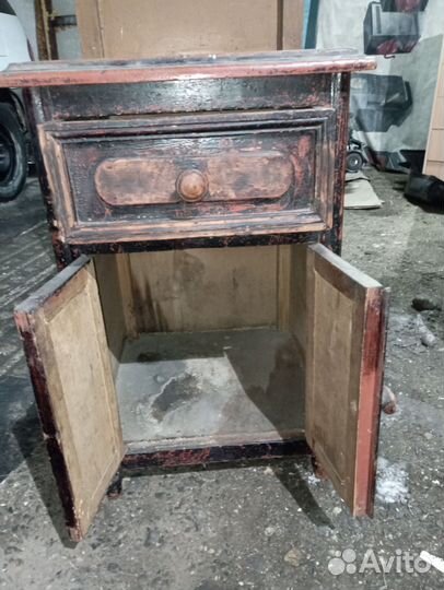 Старинное трюмо- комод