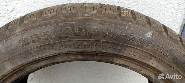 Dunlop Direzza B02 235/45 R17 97G