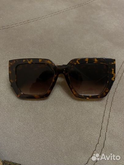 Солнцезащитные очки женские