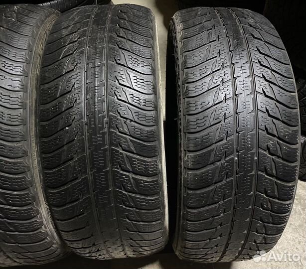 Nokian Tyres WR SUV 3 235/50 R19