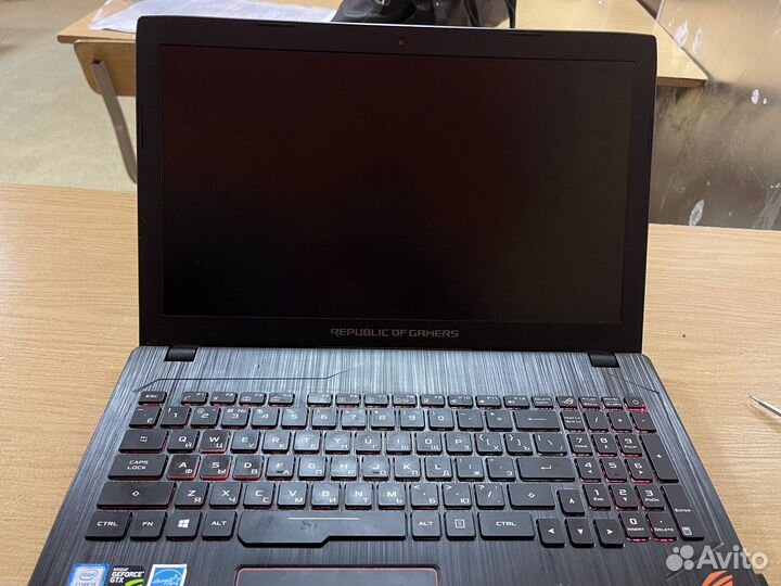 15.6» Ноутбук asus ROG Strix GL553VD-DM203 черный