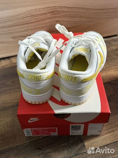 Кроссовки Nike Dunk Low