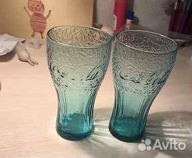 Два голубых стакана