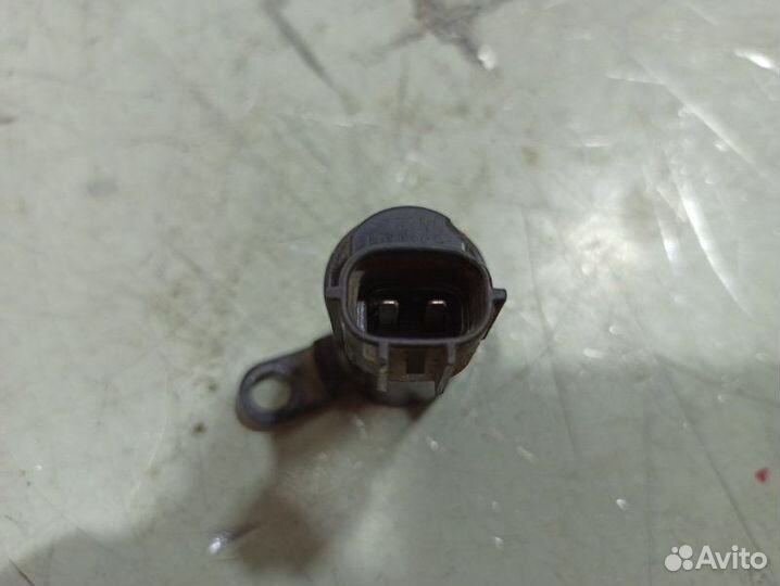 Клапан Hyundai Rio 3 2011