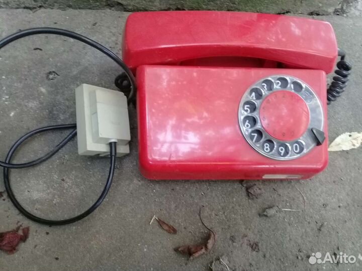 Телефон