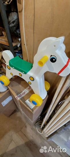 Игрушка качалка лошадь