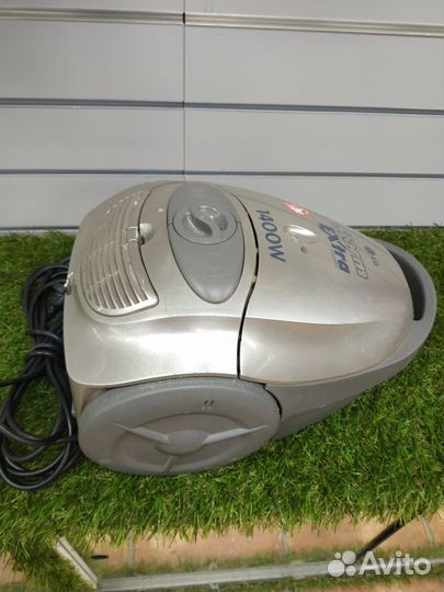 Пылесос пылесос LG 1400W