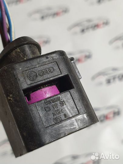 Разъем / штекер / фишка VW