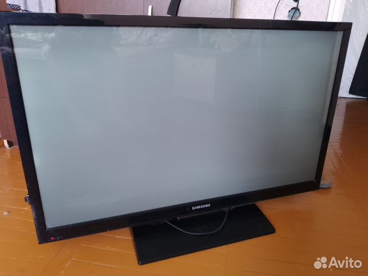 Рабочий телевизор 43